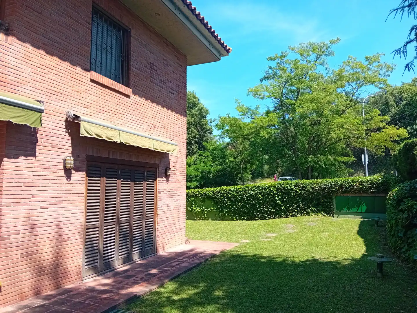 Jardín de Casa o chalet en venta en Girona con Aire acondicionado, Calefacción y Jardín privado