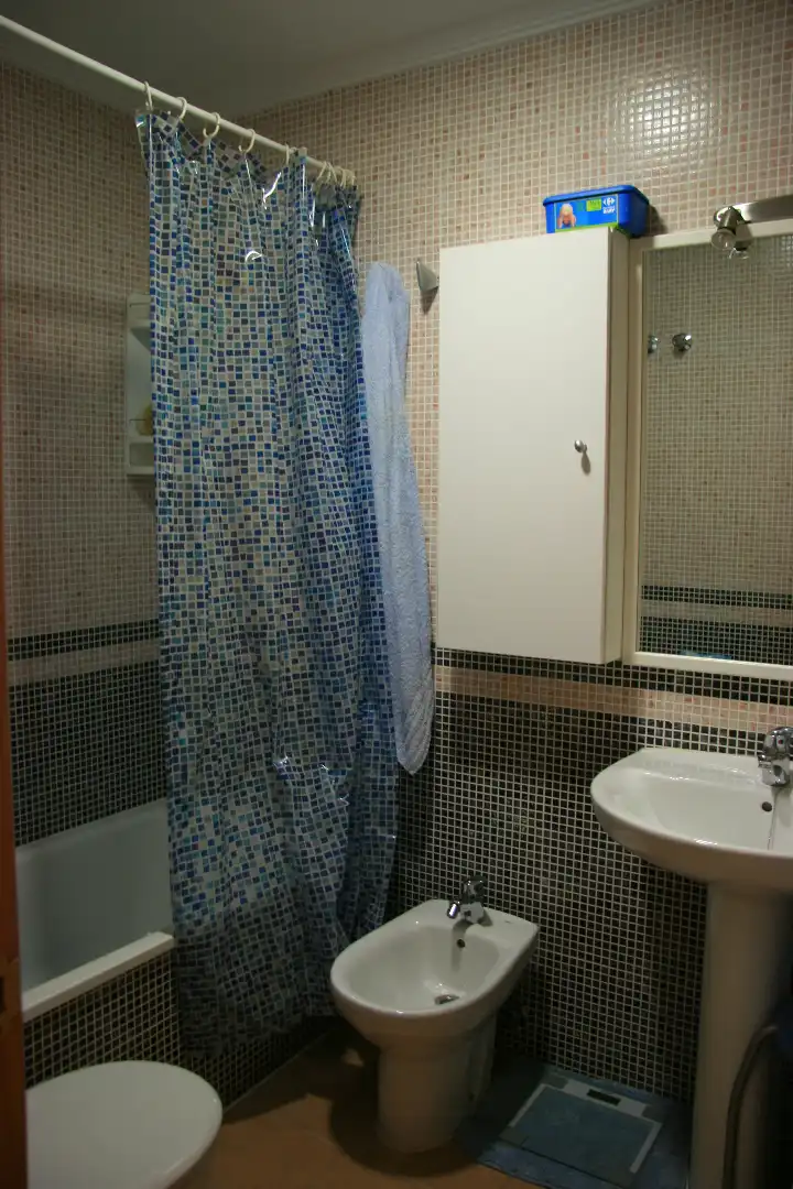Bathroom of Detached homes for rent in El Pinós / Pinoso  with Terrace, Furnished and Oven