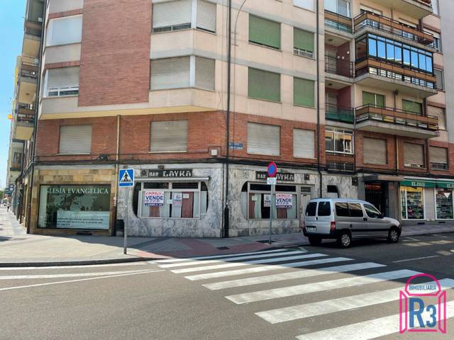 Local comercial en Venta en Señor de Bembibre en San Claudio - La Chantría