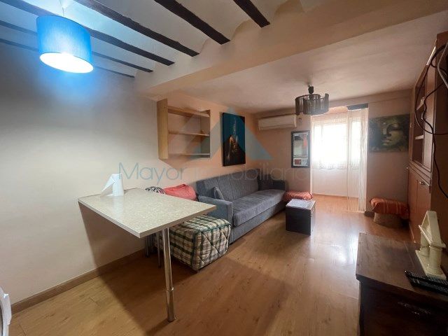 Sala d'estar de Estudi en venda en Alcalá de Henares amb Aire condicionat, Calefacció i Parquet