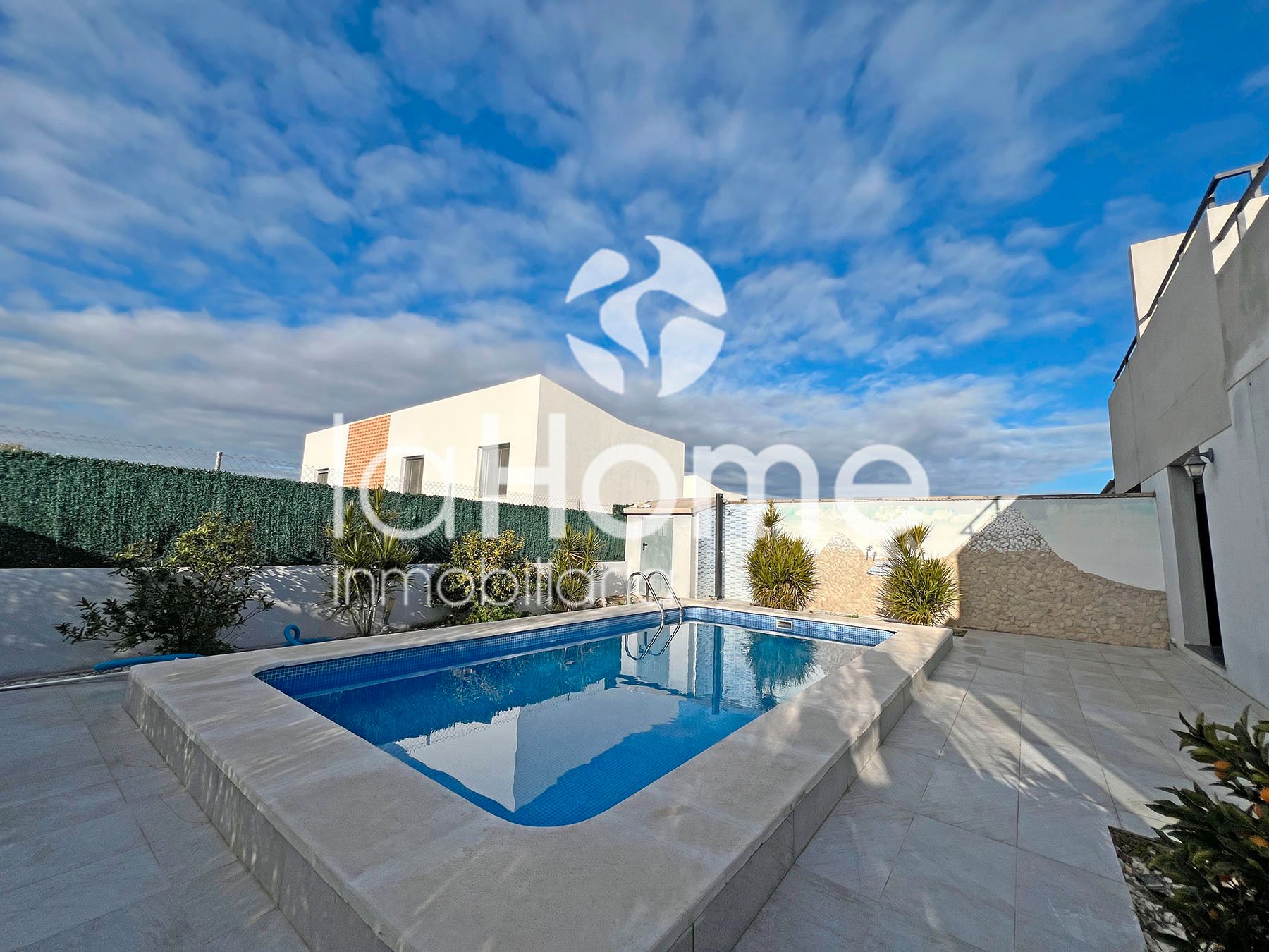 Casa adosada en venda a Nueva Santa Barbara - Cruz de Gracia