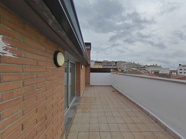 Duplex con ascensore in vendita a Arquimedes 37