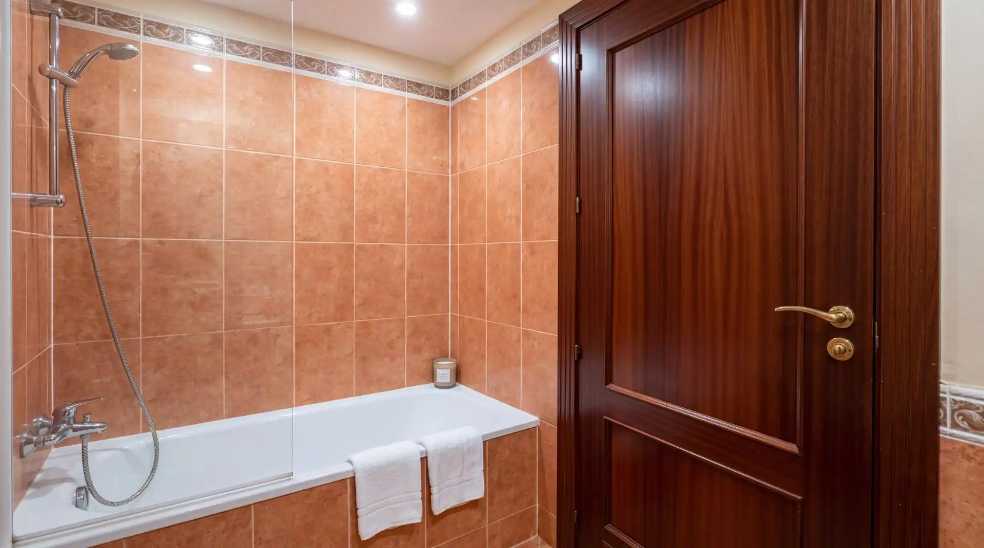 Baño de Apartamento en venta en Roquetas de Mar con Aire acondicionado, Calefacción y Terraza