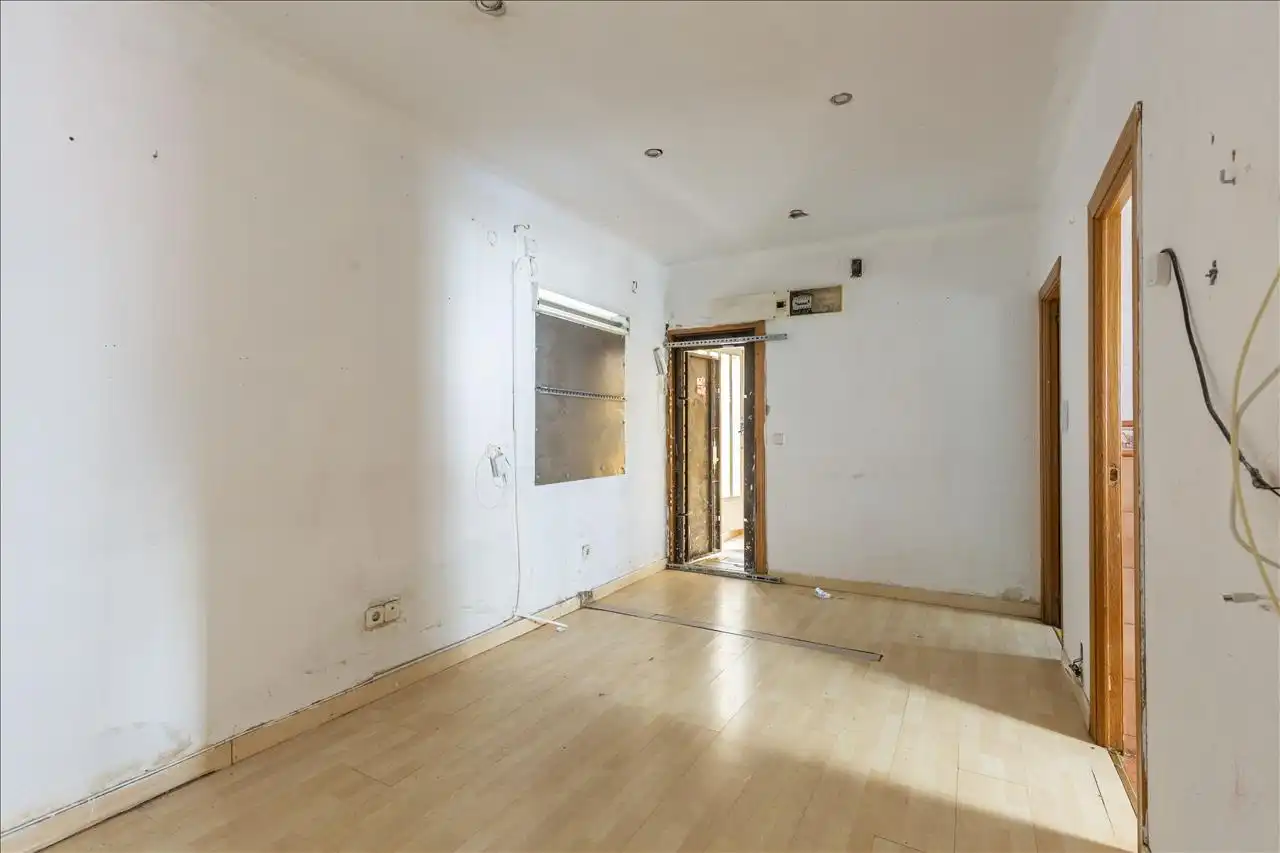 Ground floor for sale in Madrid