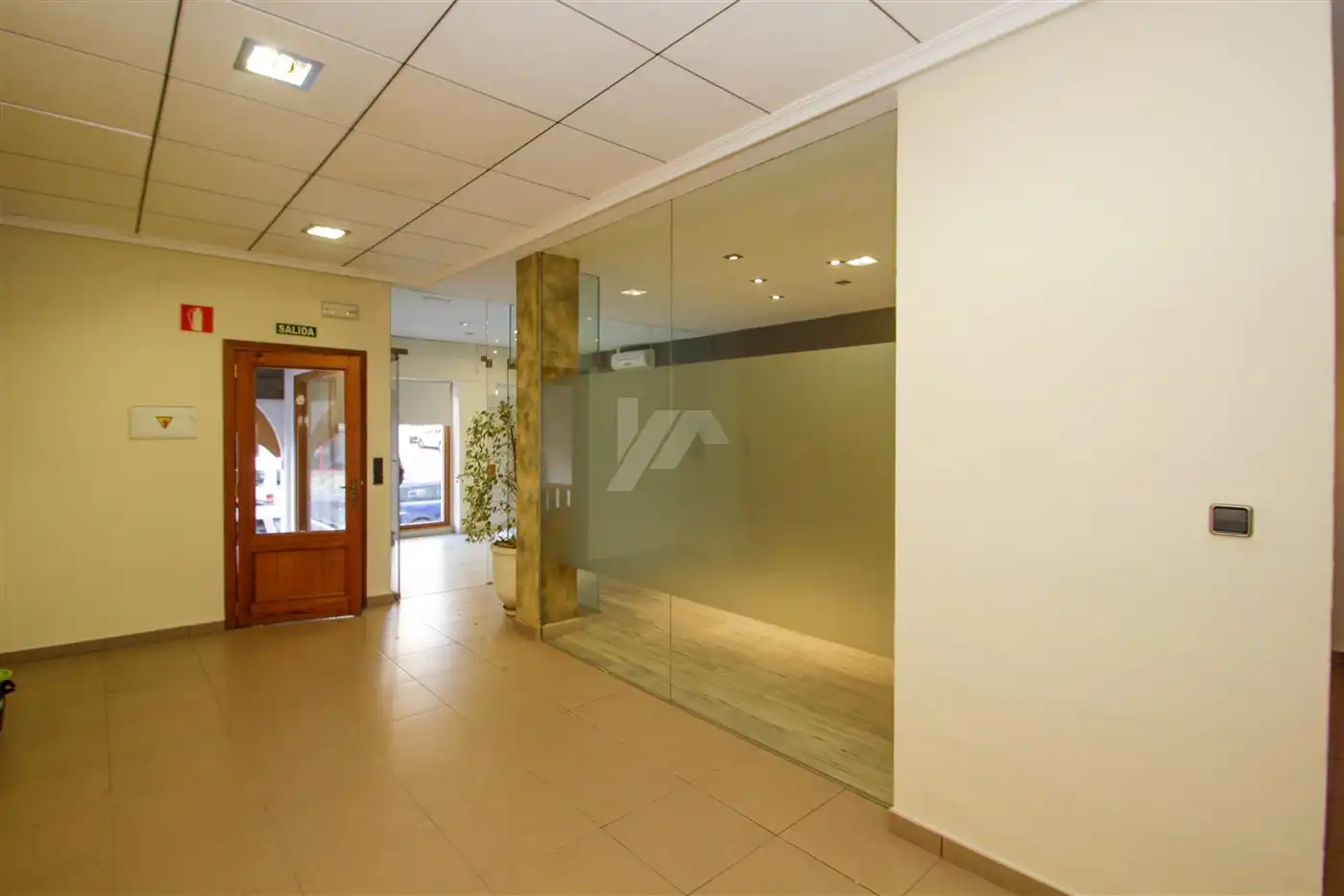 Locale commerciale in vendita a Casco Urbano, imagen 5