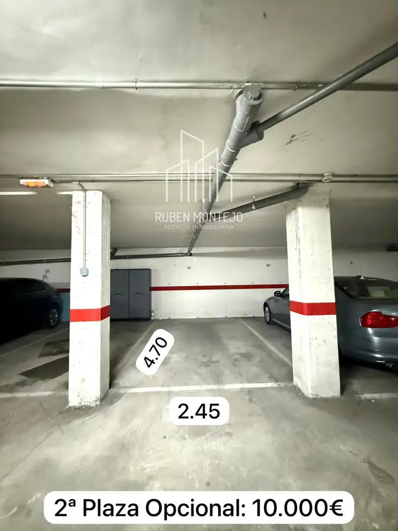 Parking de Piso en venta en Castellanos de Moriscos con Calefacción, Horno y Lavadora