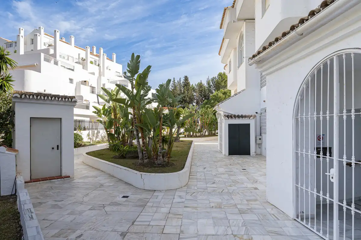 Apartamento con piscina en venta en Nueva Andalucía, imagen 28