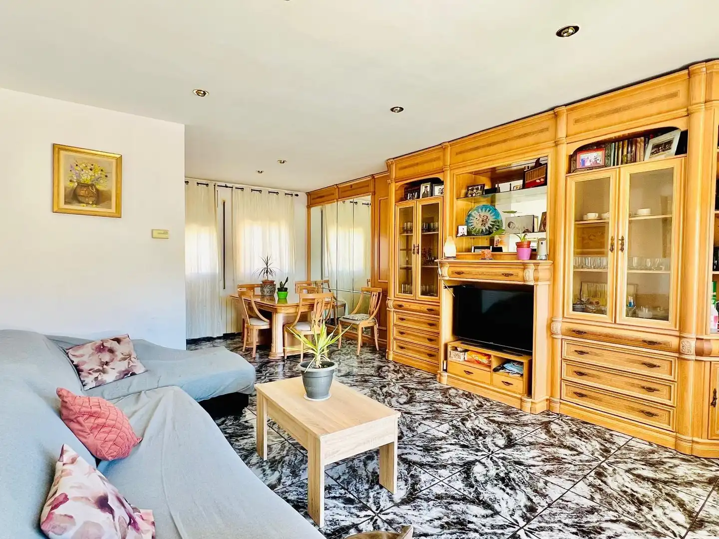 Sala de estar de Casa adosada en venta en Valls con Aire acondicionado, Calefacción y Jardín privado