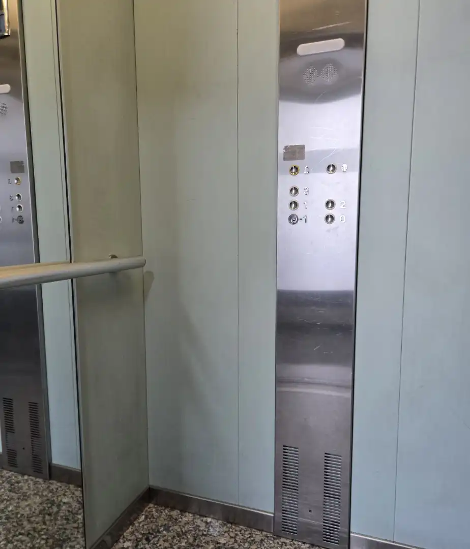 Àtic amb terrassa en venda a Carrer de Tortosa 180, imagen 4