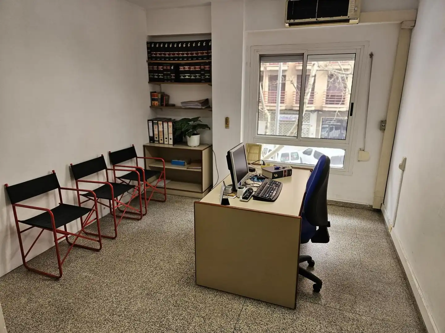 Local comercial de lloguer a Pérez Galdós, imagen 11