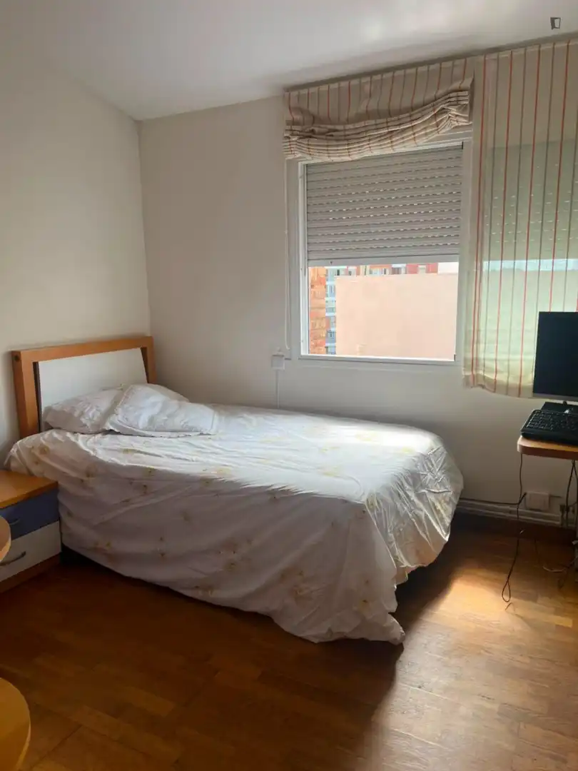 Habitación de Casa o chalet para compartir en Barcelona con Amueblado y Horno