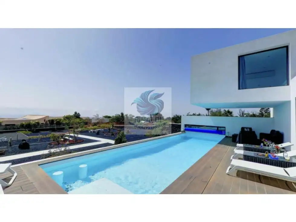 Xalet amb piscina en venda a Tindaya