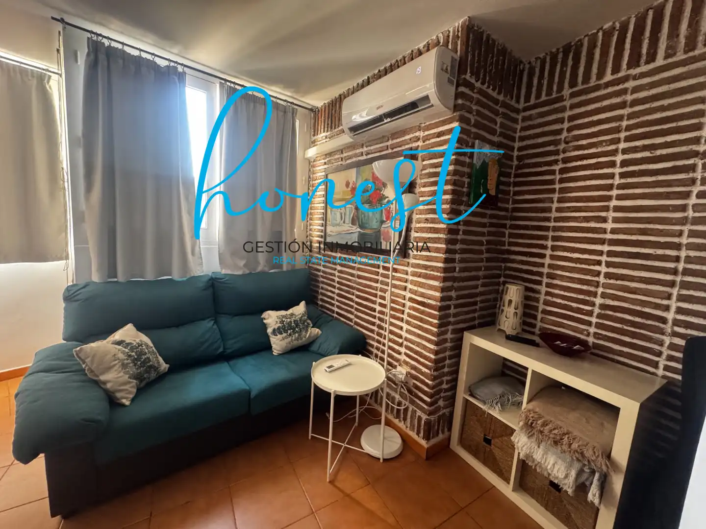 Sala d'estar de Pis en venda en Torremolinos amb Aire condicionat, Terrassa i Moblat