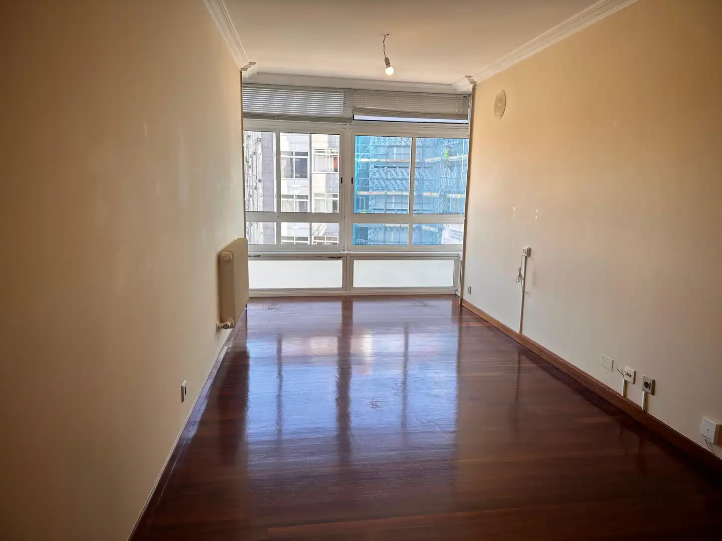 Living room of Duplexes for rent in Santiago de Compostela   with Heating, Parquet flooring and Oven