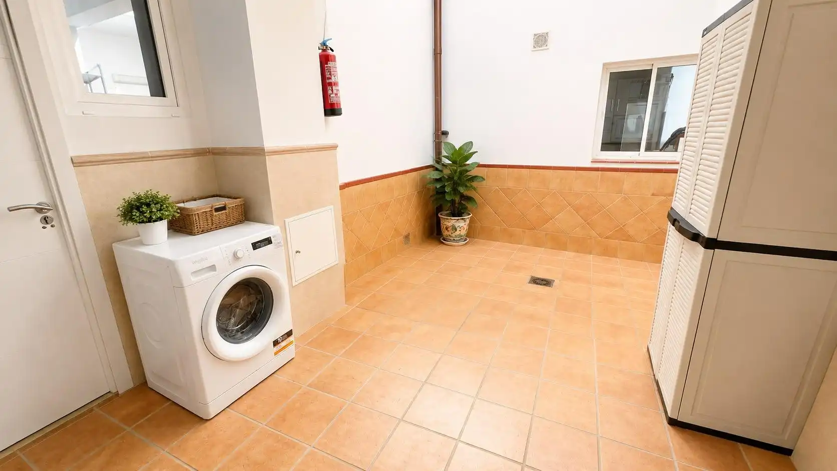 Erdgeschoss zur Miete in Málaga