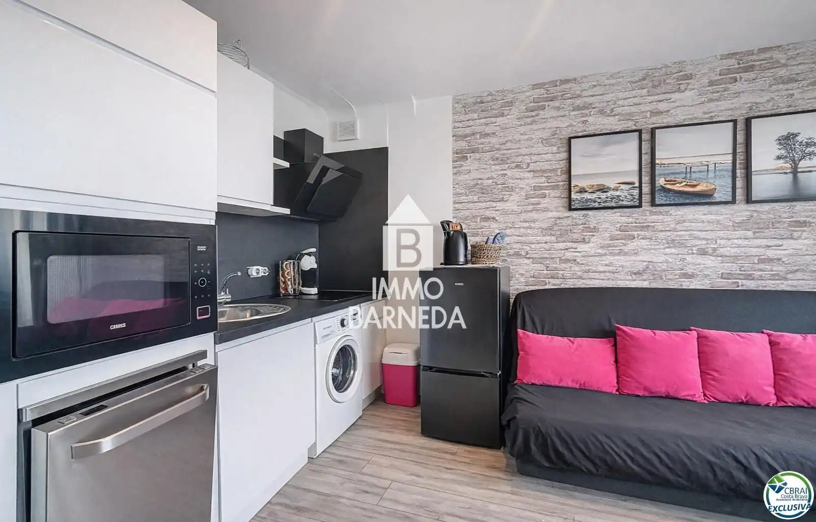Vista exterior de Piso en venta en Empuriabrava con Terraza y Amueblado