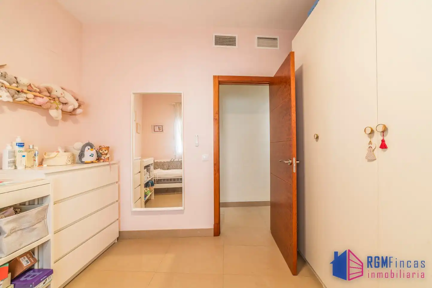 Habitación de Piso en venta en La Algaba, Sevilla