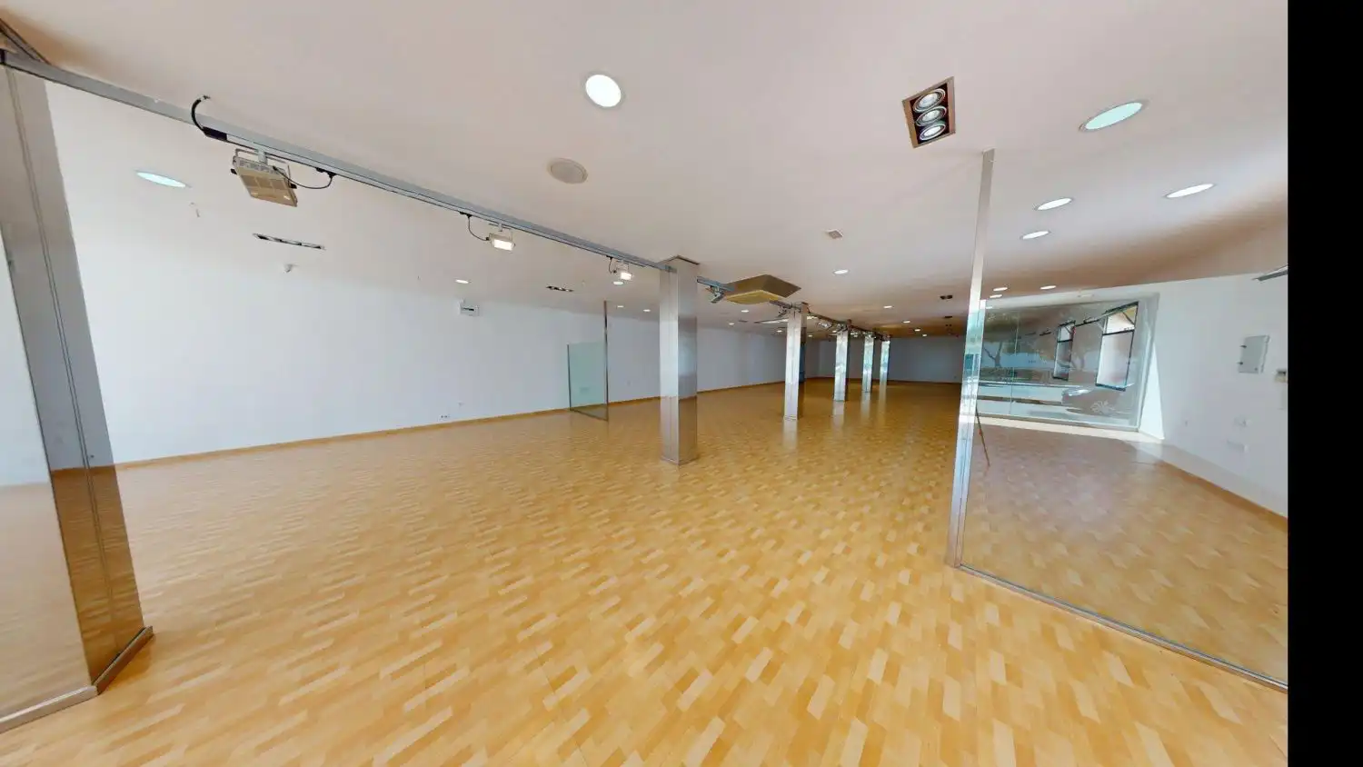 Nave industrial de alquiler en La Rinconada