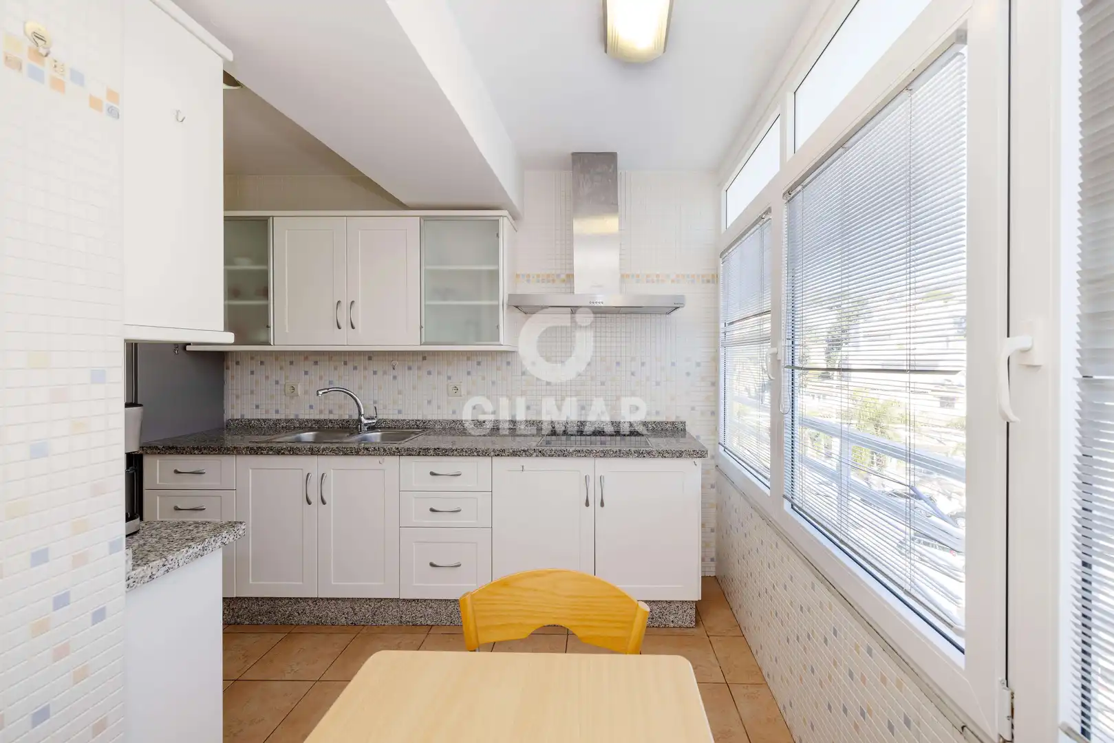 Cocina de Piso en venta en Torremolinos con Calefacción, Jardín privado y Amueblado