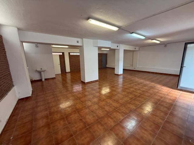 Local comercial en Alquiler en Vilapicina i la Torre Llobeta