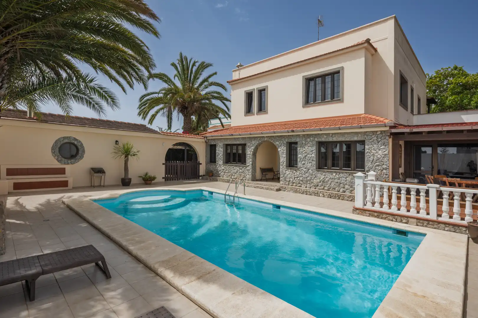 Piscina de Casa o xalet en venda en Santa Brígida amb Aire condicionat, Calefacció i Jardí privat