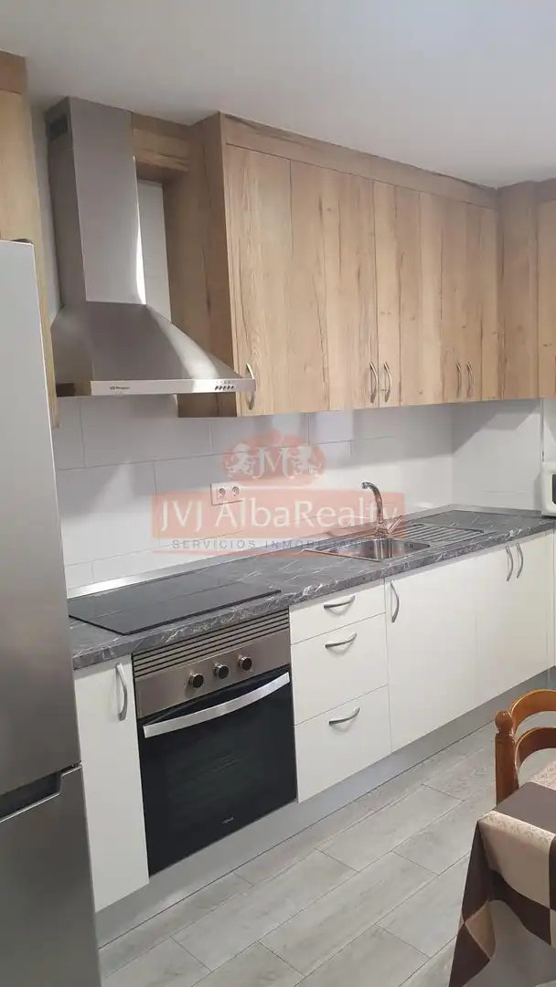 Cuina de Pis de lloguer en Albacete amb Calefacció, Moblat i Balcó
