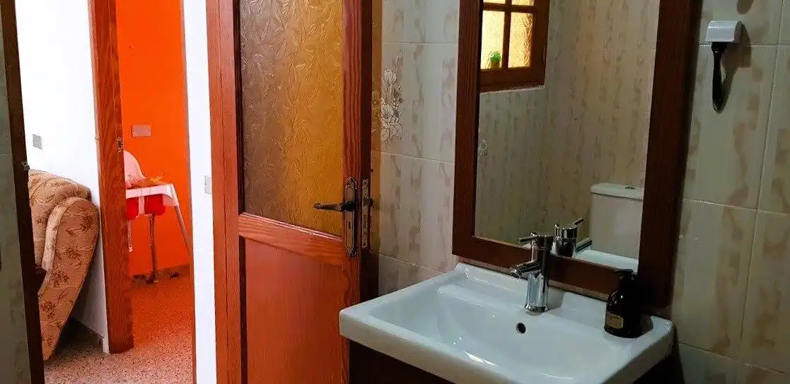 Baño de Finca rústica en venta en San Bartolomé de Tirajana con Jardín privado, Terraza y Trastero