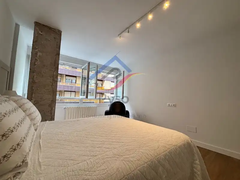 Schlafzimmer von Wohnung zur Miete in Santander mit Heizung, Möbliert und Ofen