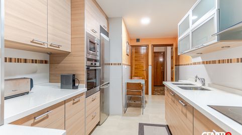 Foto 4 de Piso en venta en Gonzalo Jiménez Quesada, Barrio de Zaidín, Granada Capital
