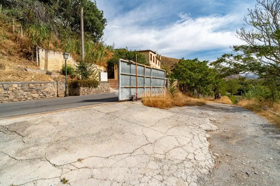 Vista exterior de Terreno industrial en venta en Albaicín