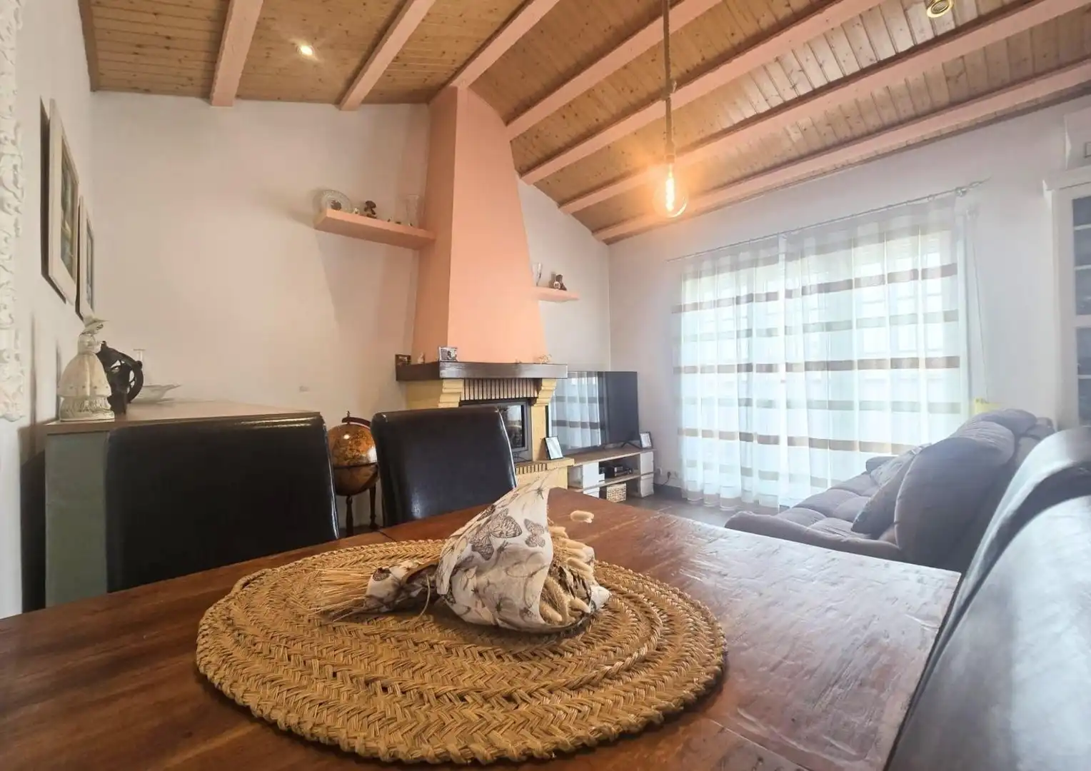 Sala de estar de Casa adosada en venta en Sabadell con Aire acondicionado, Calefacción y Terraza