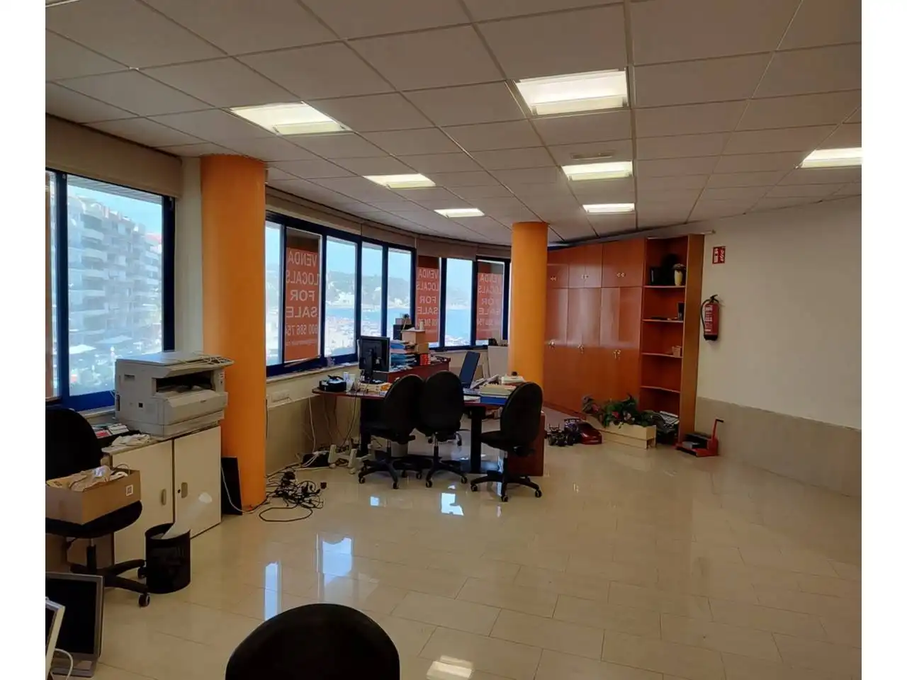Oficina en venda a Calle Josep Tarradellas, 3, Centre