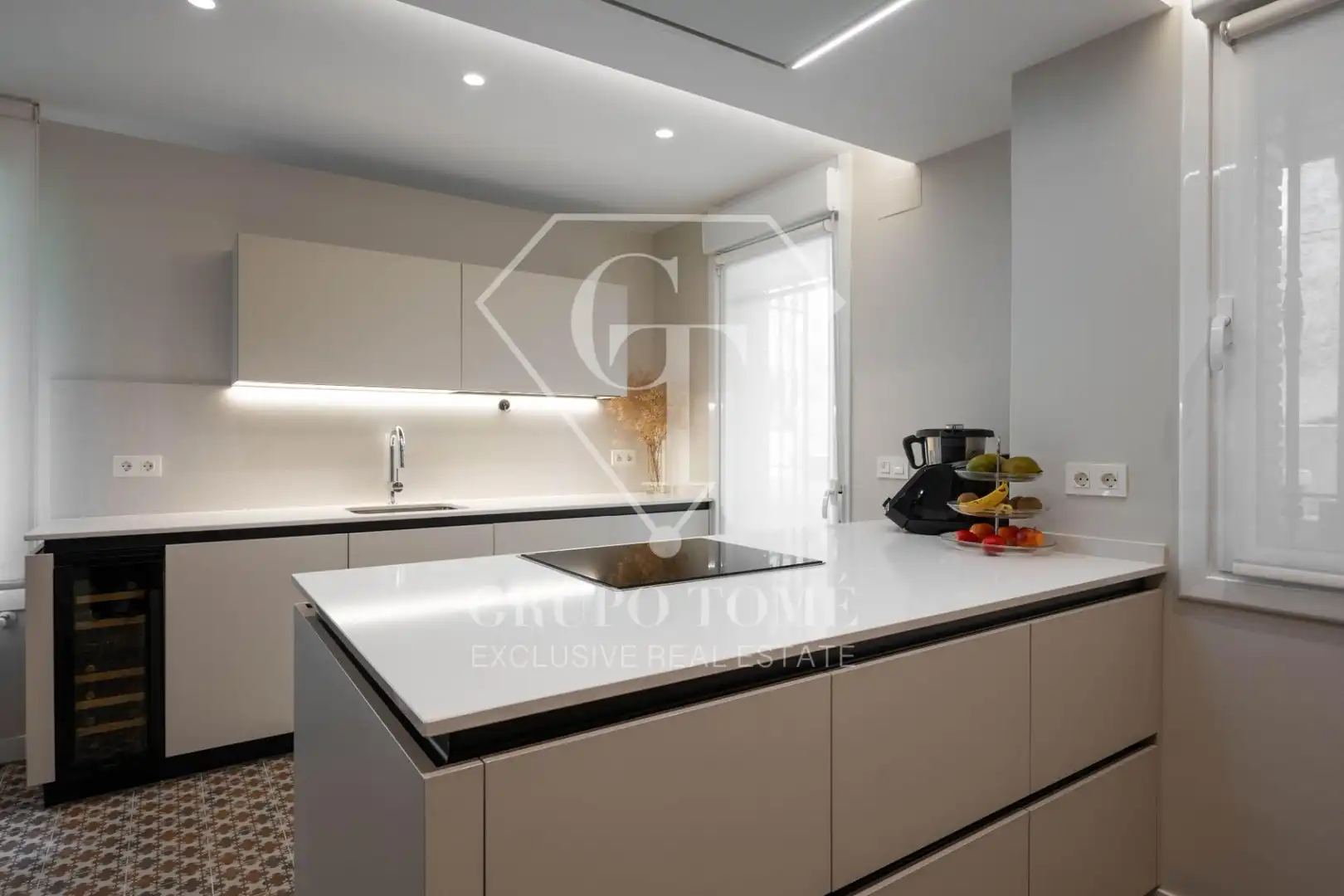 Cocina de Casa adosada en venta en Donostia - San Sebastián  con Calefacción, Jardín privado y Terraza