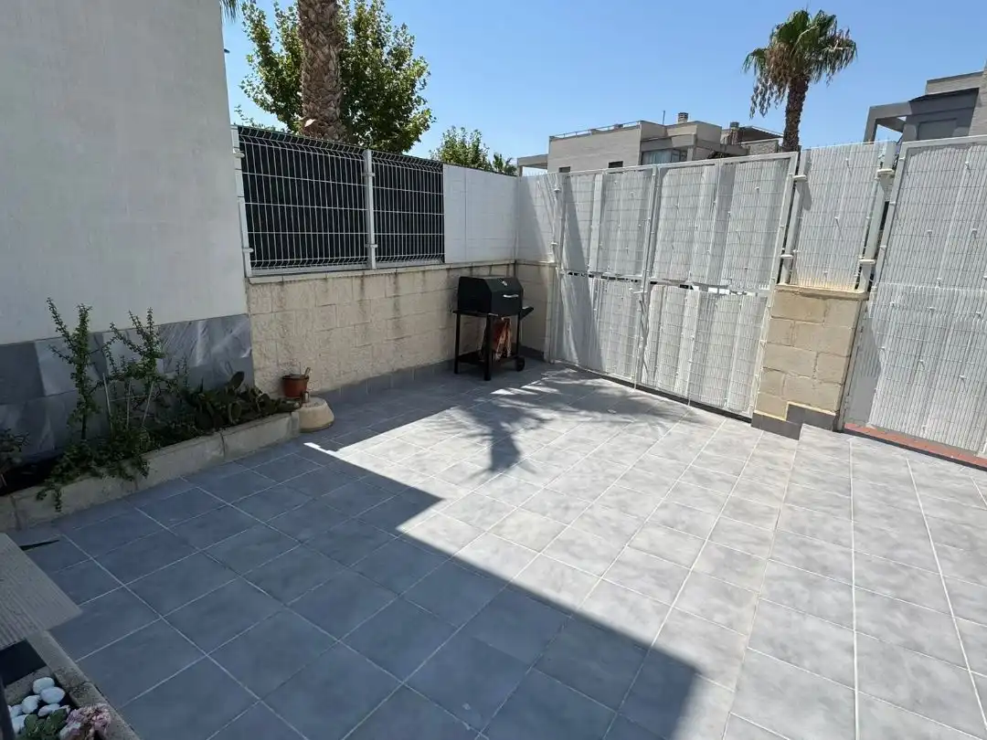 Terraced house with pool for sale in Av. Asociación Victimas del Terrorismo, 24, imagen 11