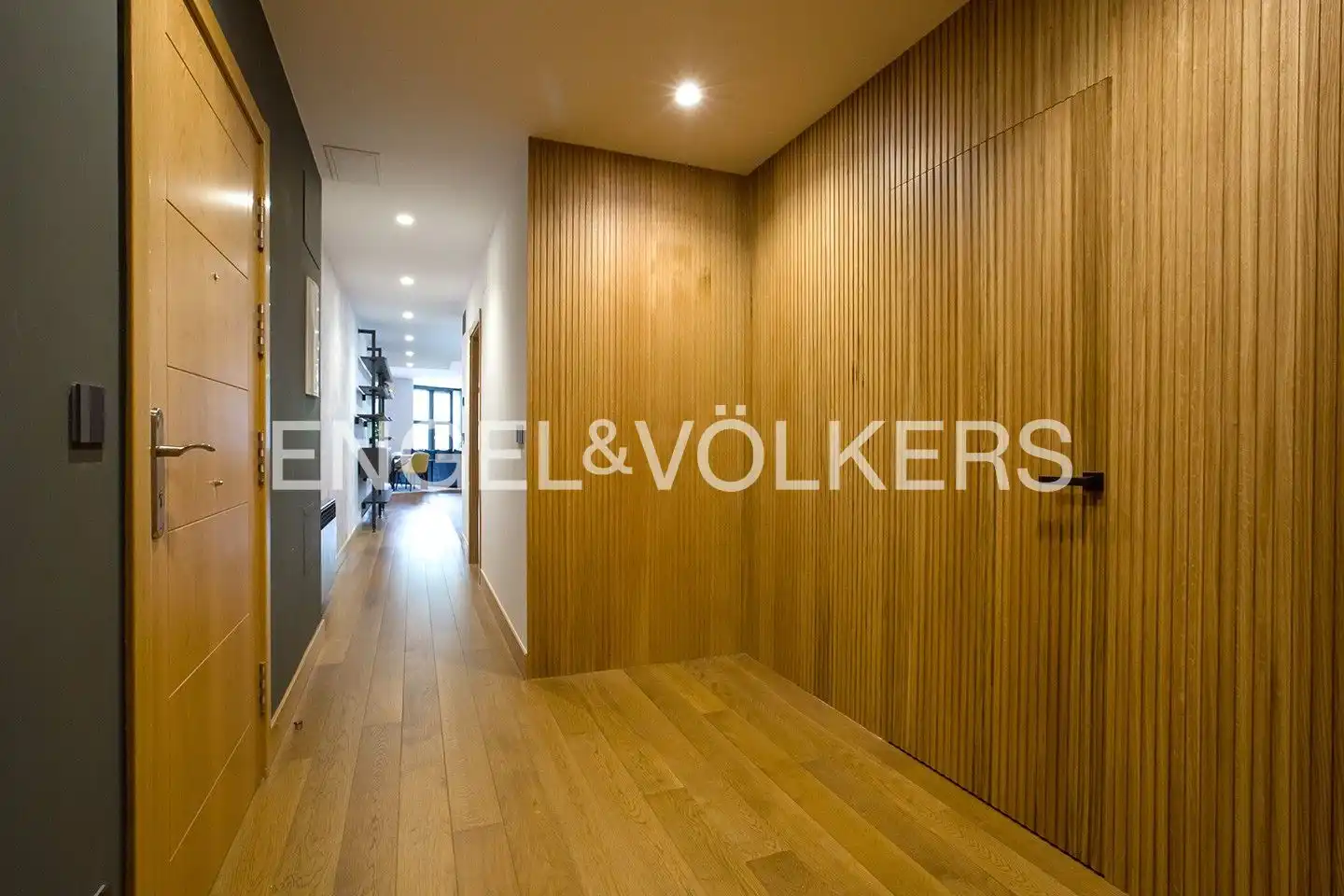 Piso de alquiler en Bilbao  con Calefacción, Amueblado y Balcón