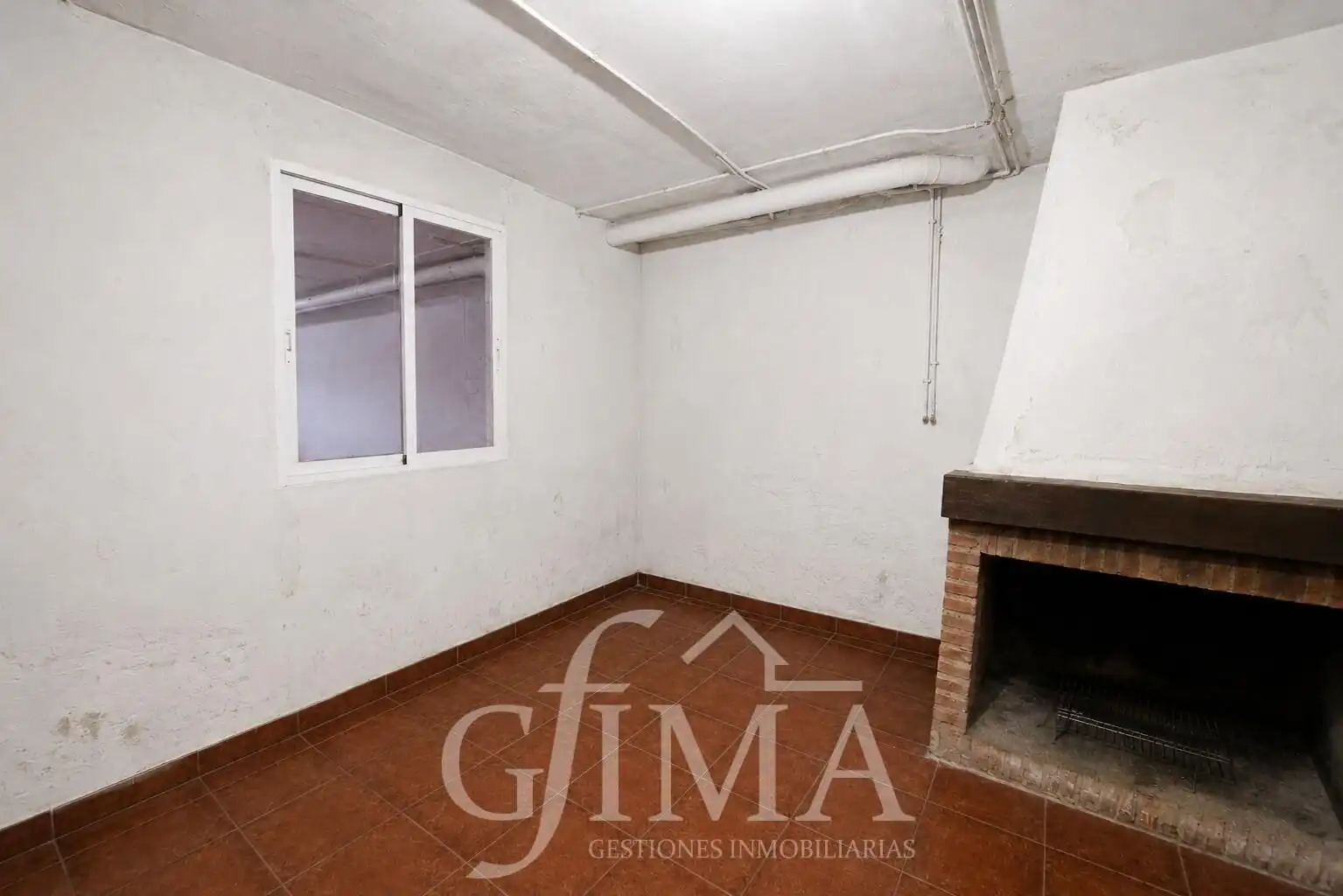 Casa adosada en venta en Tomelloso con Calefacción y Trastero