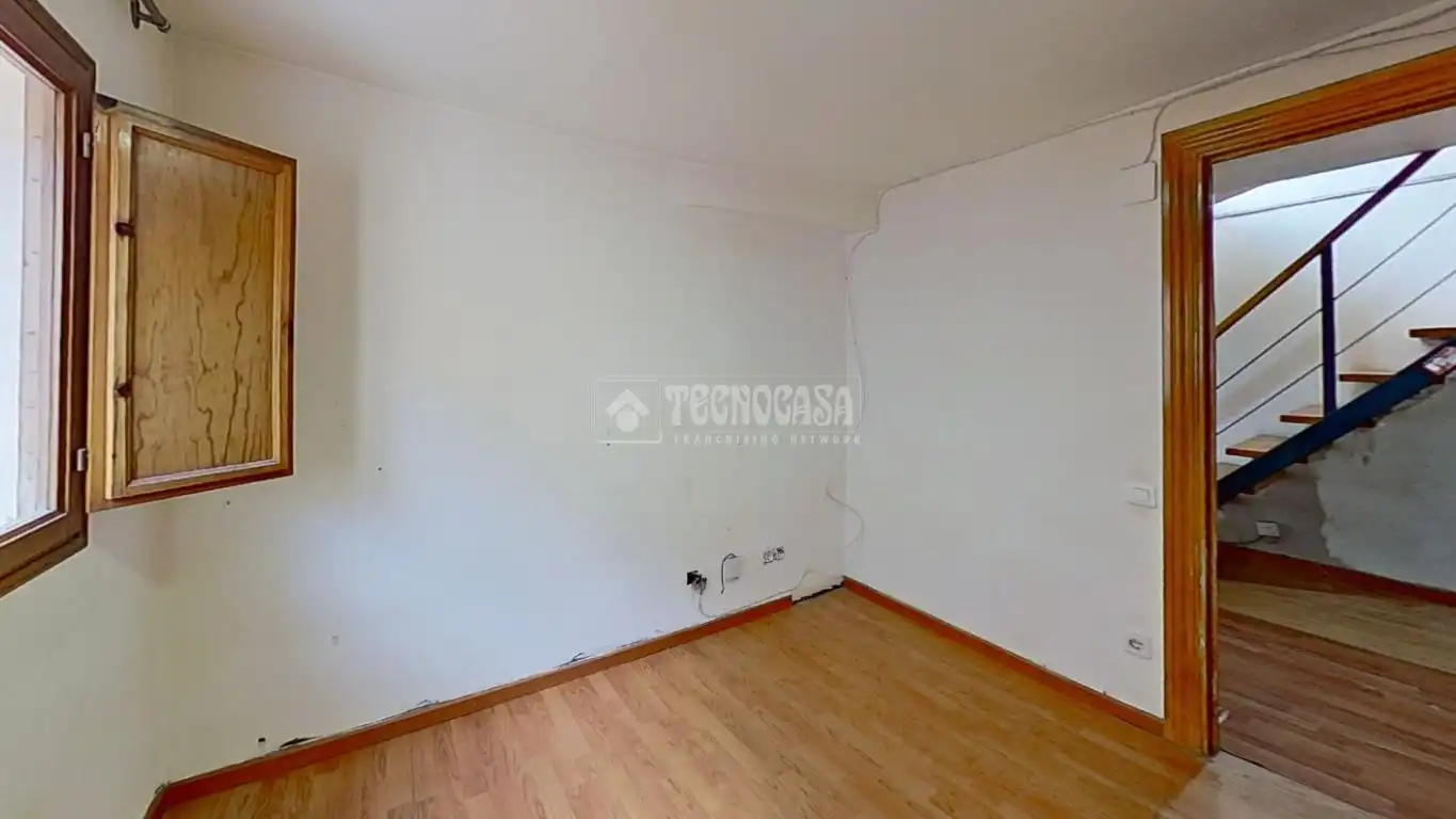 Pis en venda en Sallent amb Parquet, Terrassa i Balcó