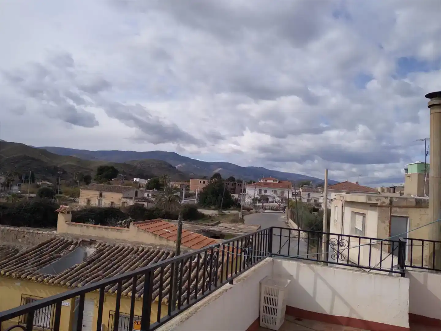 Casa adosada en venda a Fines