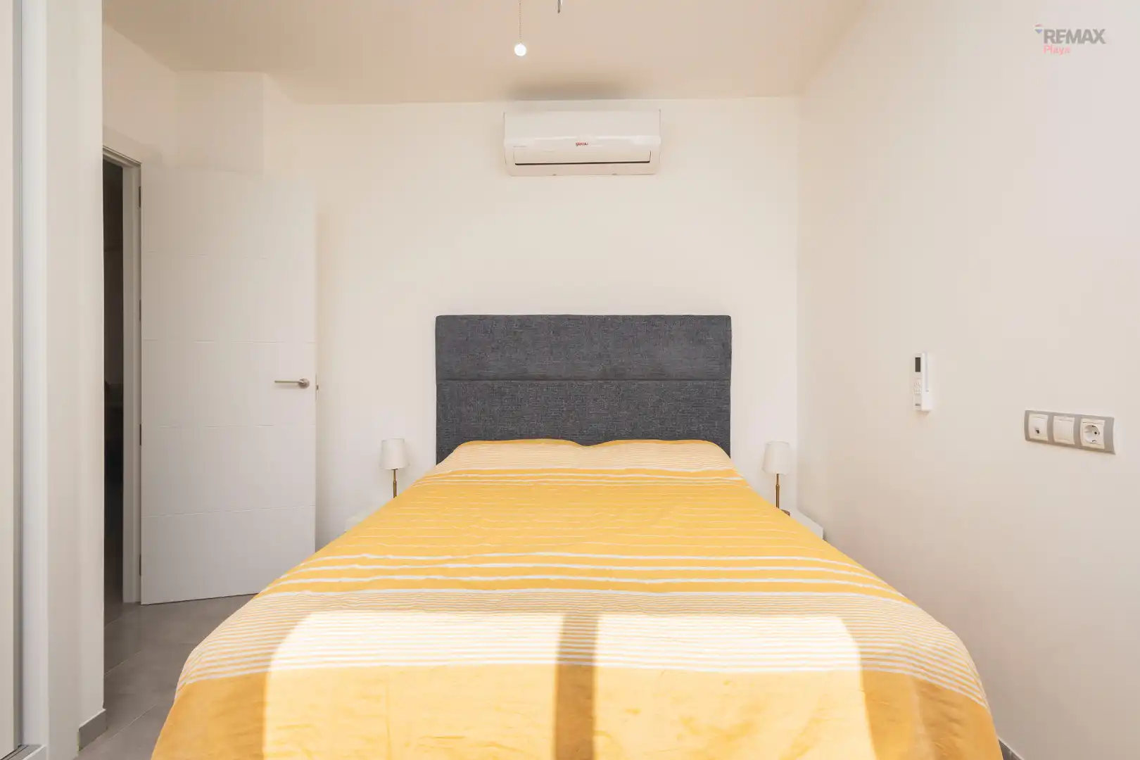 Bedroom of Apartments for sale in Vera  with Air Conditioner, Private garden and Terrace