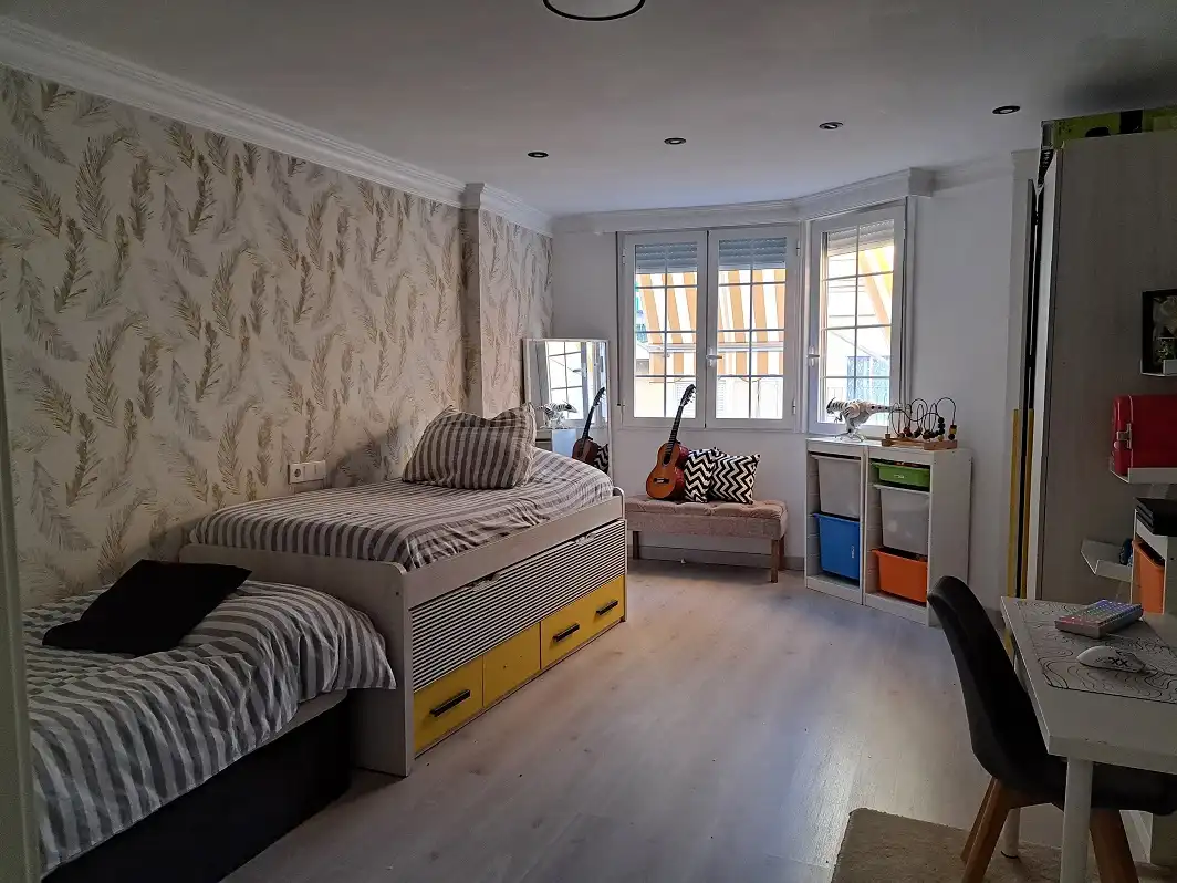 Dormitori de Casa adosada en venda en Elche / Elx amb Aire condicionat, Terrassa i Balcó