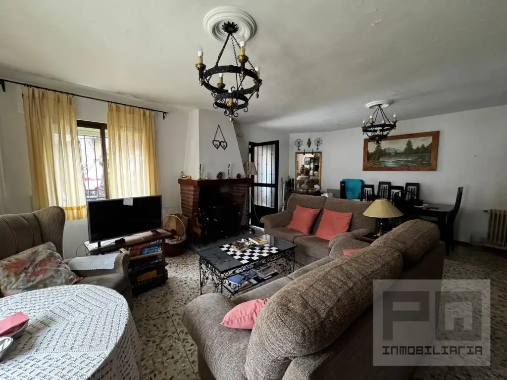 Sala d'estar de Casa o xalet en venda en Arenas de San Pedro