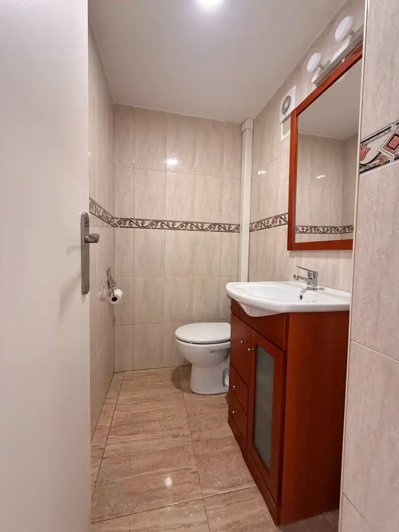 Bany de Pis en venda en Reus amb Aire condicionat, Calefacció i Terrassa