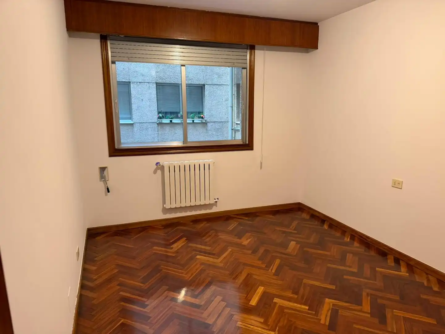 Habitación de Piso de alquiler en A Coruña Capital  con Calefacción y Parquet