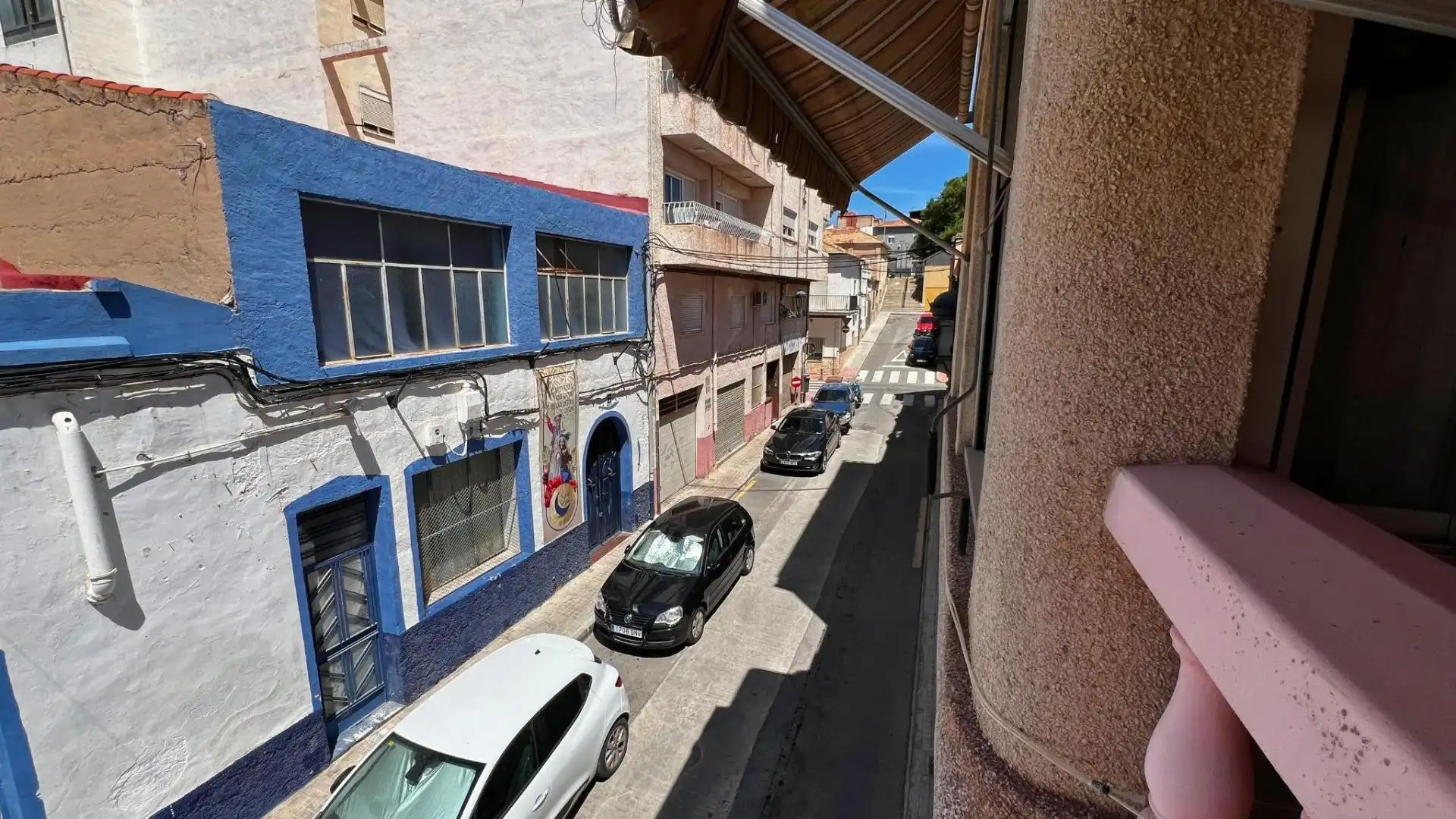 Vista exterior de Piso en venta en Elda con Calefacción, Terraza y Balcón