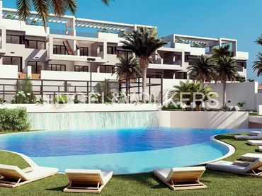 Pis amb piscina en venda a Los Balcones - Los Altos