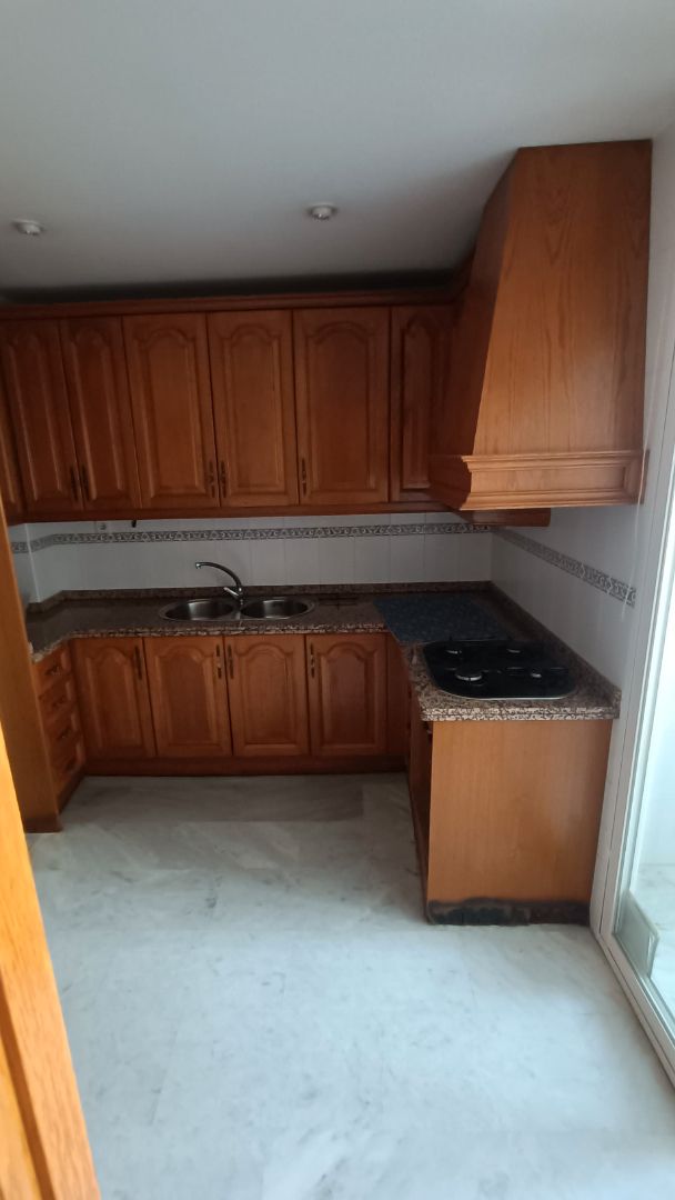 Cuina de Pis en venda en  Granada Capital amb Traster