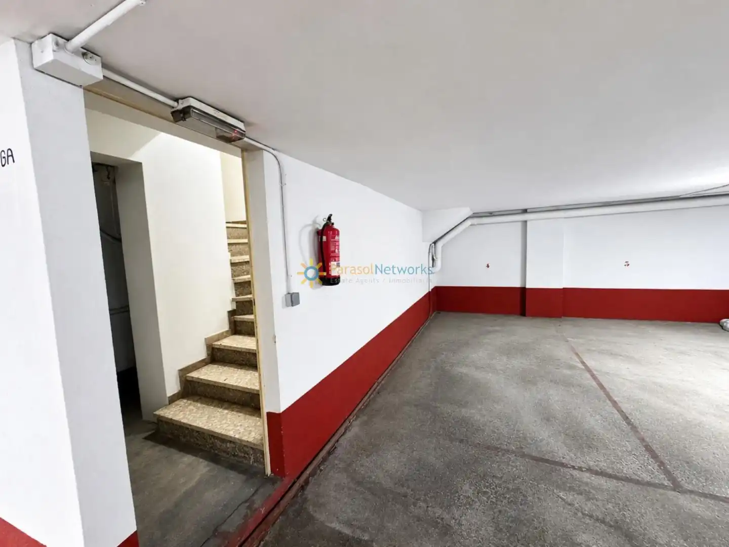 Parking of Flat for sale in Oliva  with Air Conditioner and Balcony