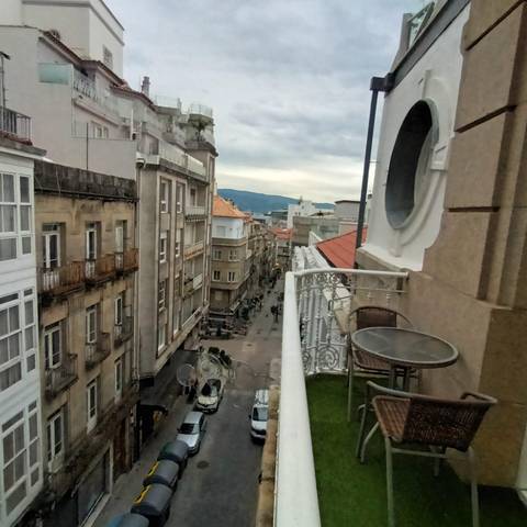 Piso en Alquiler en Calle Calle de López de Neira en Centro - Areal