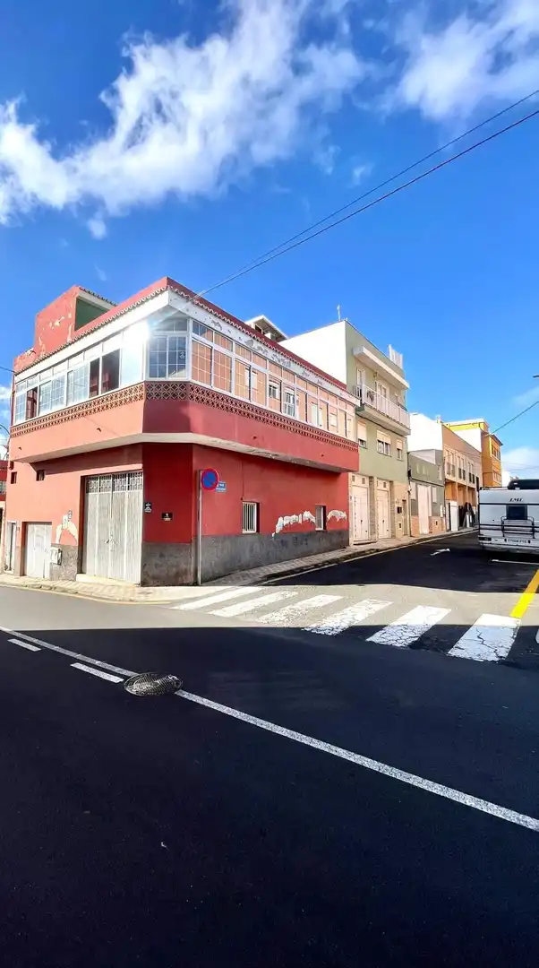 Exterior view of Houses for sale in Santa Cruz de Tenerife