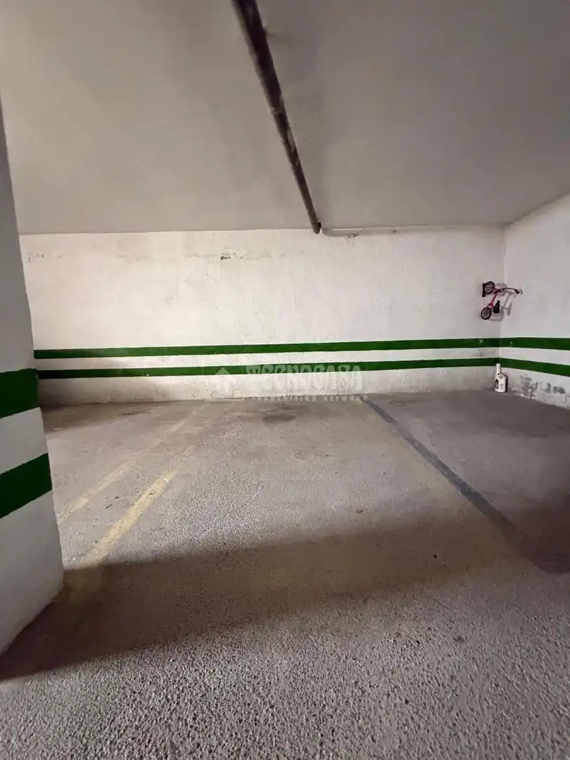 Aparcament de Garatge en venda en Alhendín